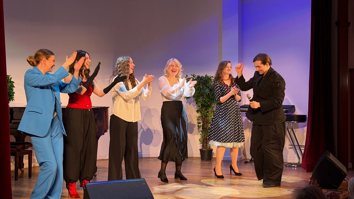 26.03.26г. На сцене пансионата продолжаются встречи и концертные программы. 