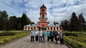 12.09.2024  Для отдыхающих пансионата «Никольский парк» состоялась обзорная экскурсия в Храм Святителя Николая Мерлекийского. 